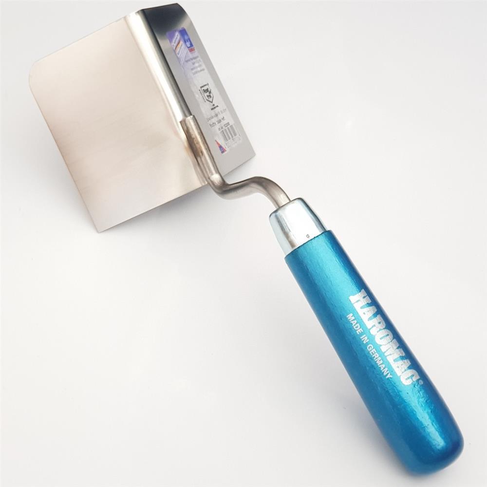 HAROMAC Außen-Eckenkelle B.60mm rostfrei, mit Buchenholzheft VA 4005153031167.jpg